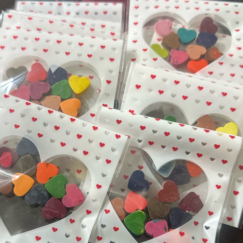 Handmade Valentines crayons-confection heart 10 piece mini set (individual pack) - Picture 5 of 5